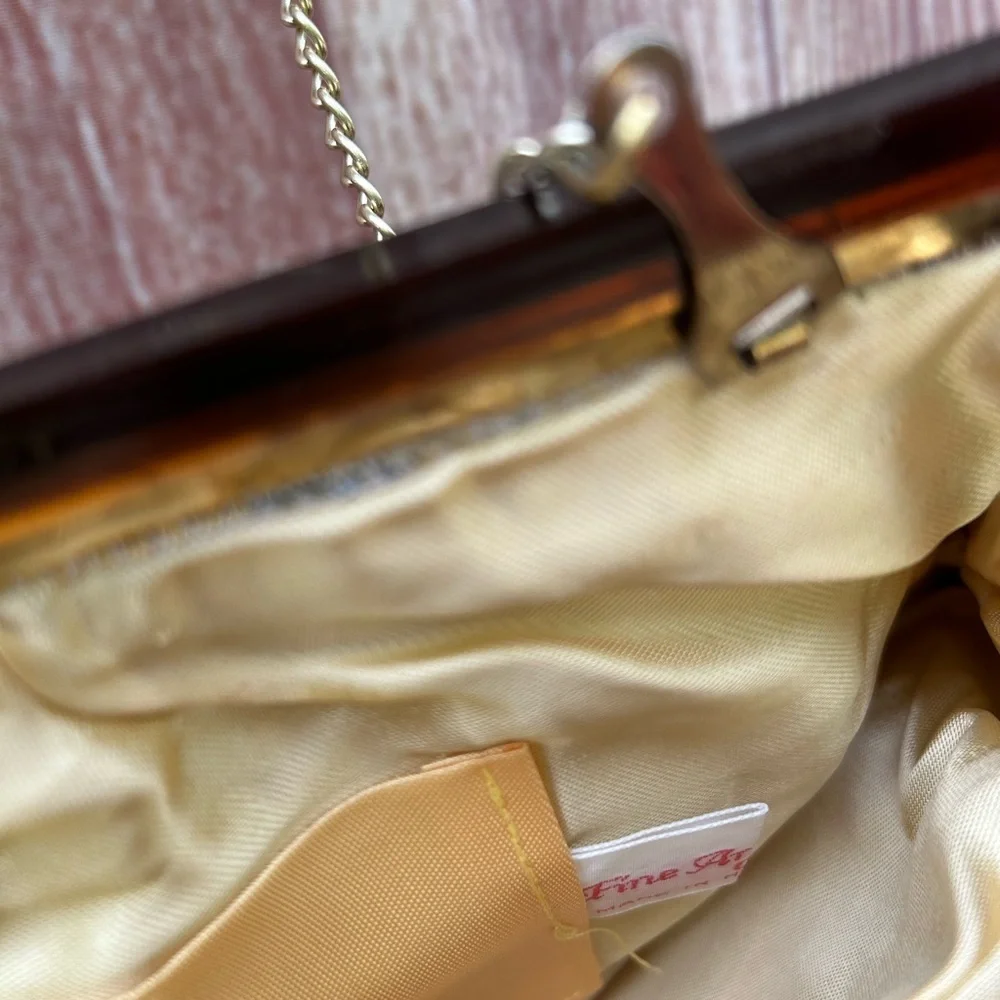 fine arts bag Co. gorgeous purse